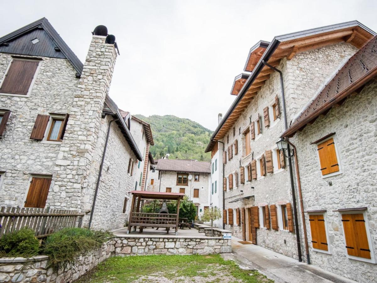 Apartment Albergo Diffuso - Cjasa Ustin-3 By Interhome Барчис Экстерьер фото